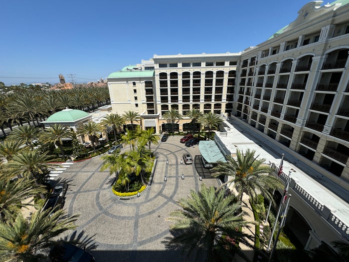 Westin Anaheim Outside Looking at Entrance Westin Anaheim Outside Looking at Entrance