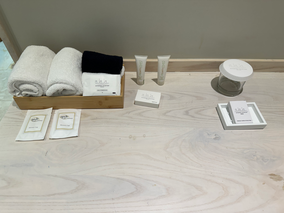 Alaia Belize Autograph Collection Resort View Vista Suite bathroom amenities