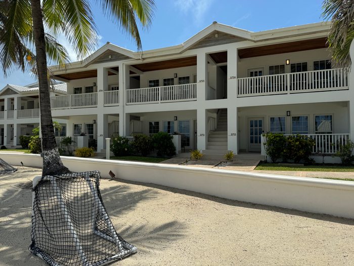 Alaia Belize Autograph Collection beach villas