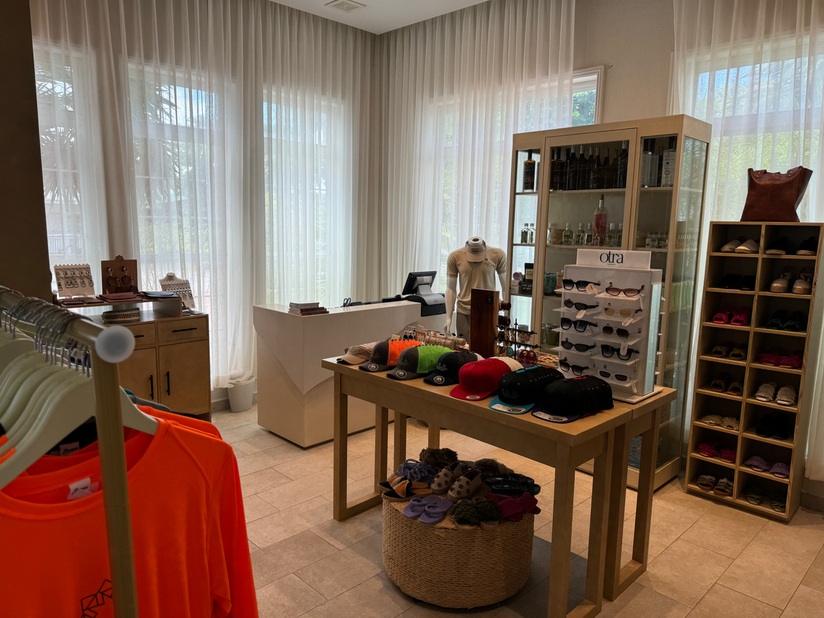 Alaia Belize Autograph Collection shop