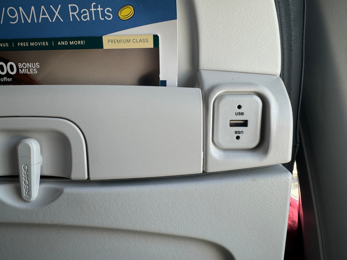 Alaska Airlines B737 9 MAX LAX BZE Seat USB plug Alaska Airlines B737 9 MAX LAX BZE Seat USB plug