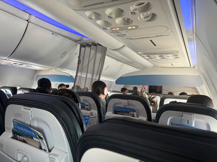 Alaska Airlines B737 9 MAX LAX BZE Seats layout Alaska Airlines B737 9 MAX LAX BZE Seats layout