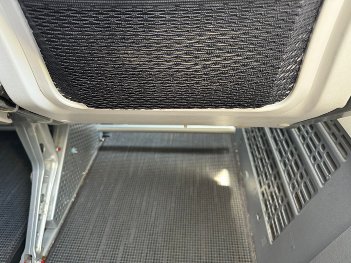 Alaska Airlines B737 9 MAX LAX BZE Space under seat Alaska Airlines B737 9 MAX LAX BZE Space under seat