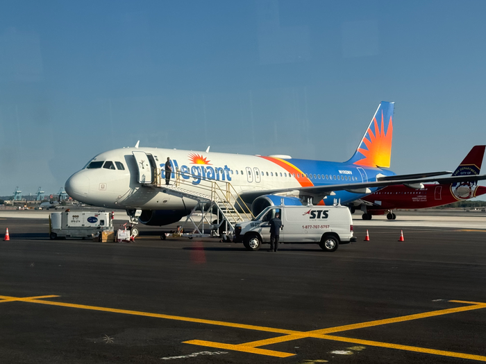 [Expired] Allegiant Air Black Friday Deals: Cheap Flights, Free Hotel Nights, Bonus Points, and More