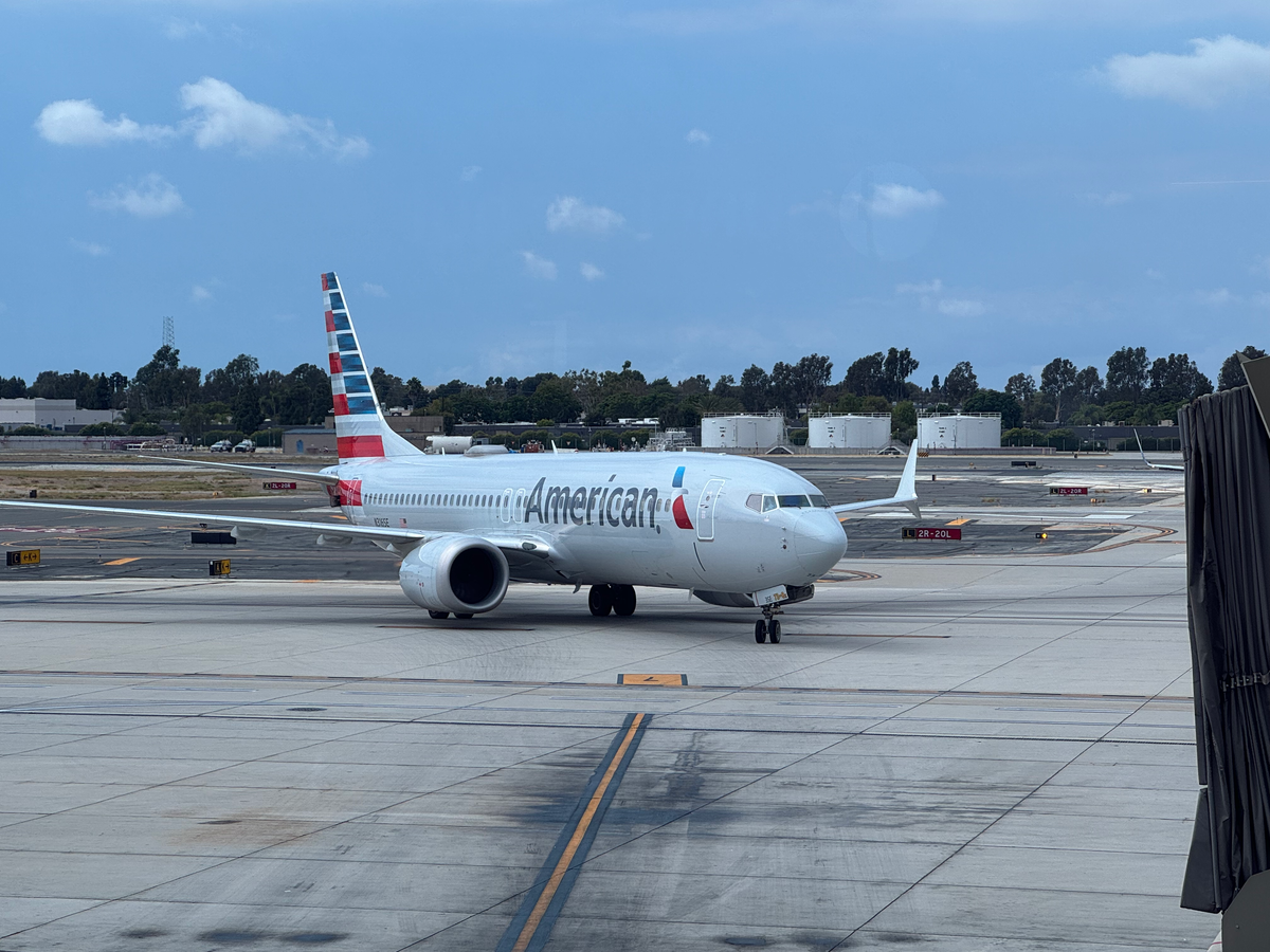 Earn Loyalty Points on American Award Flights [Targeted]