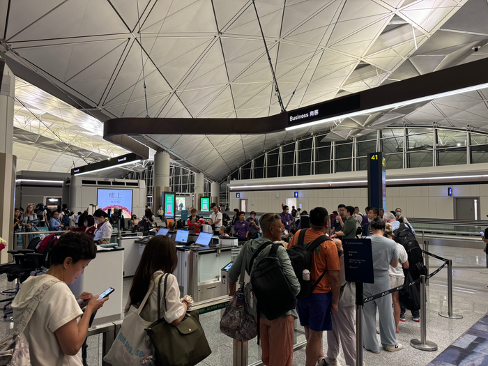 Cathay Pacific Boarding Groups and Process – Everything You Need To Know