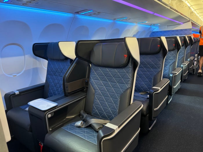 [Expired]What Are the Differences Between Delta SkyMiles and MQMs?