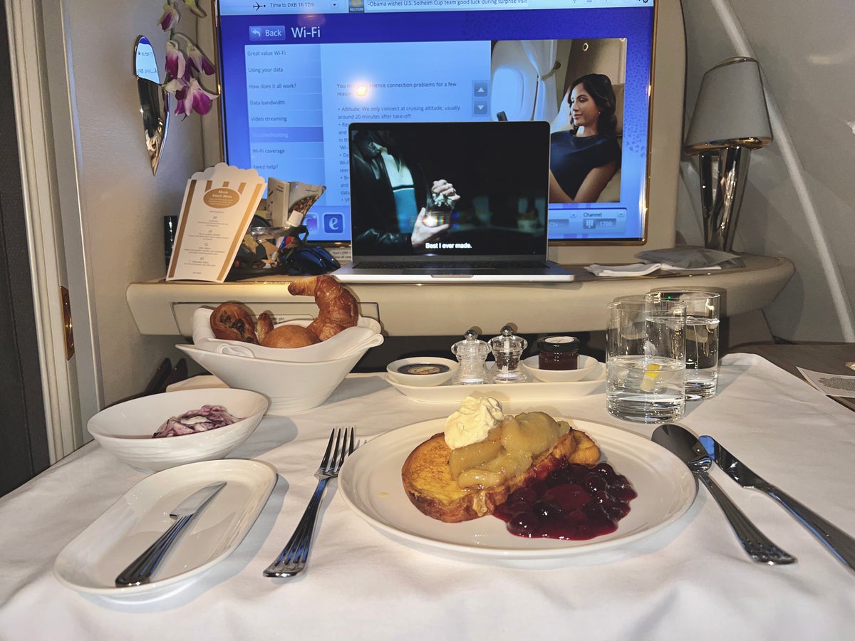 Emirates First A380 breakfast