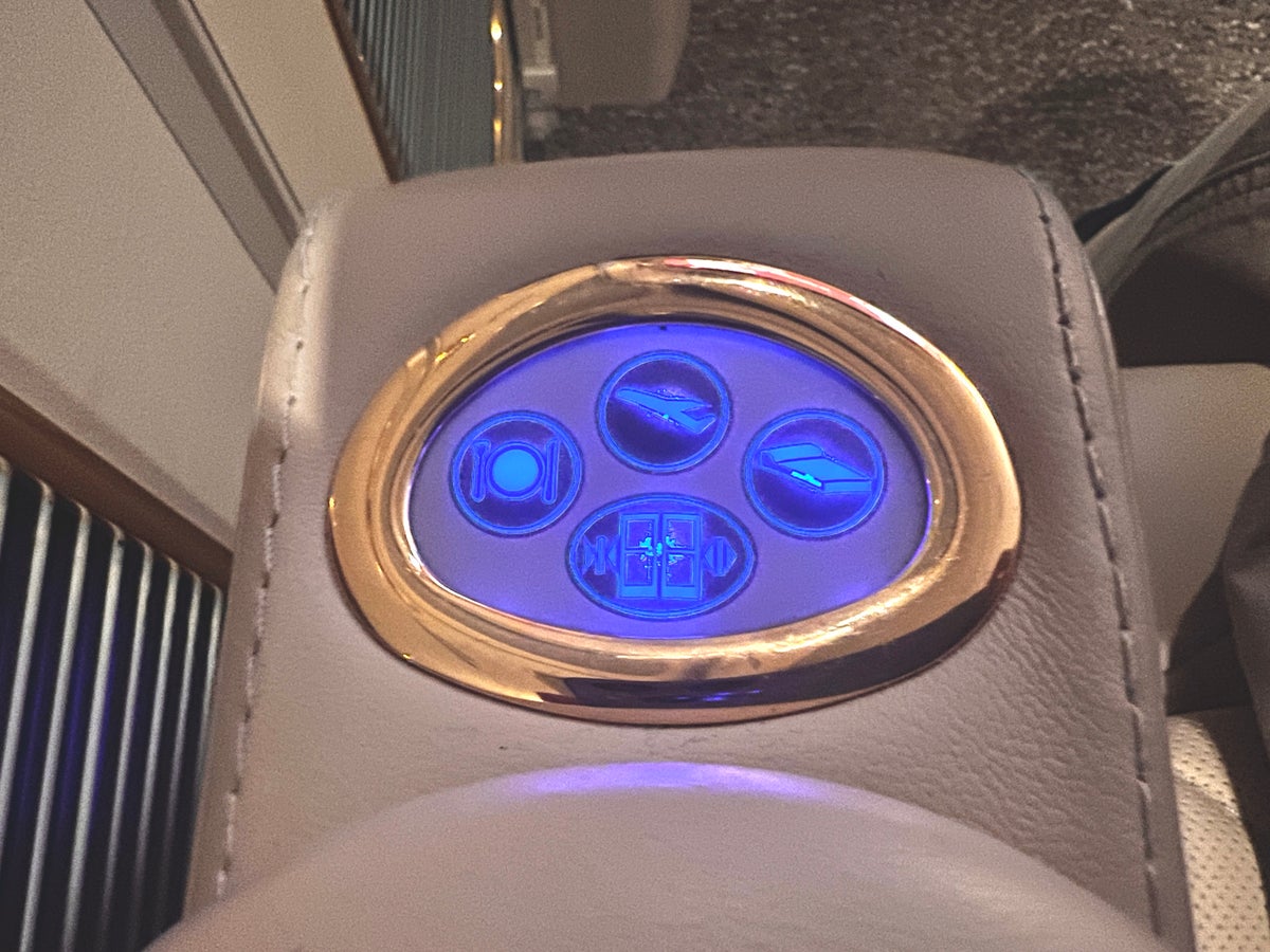 Emirates First A380 seat controls