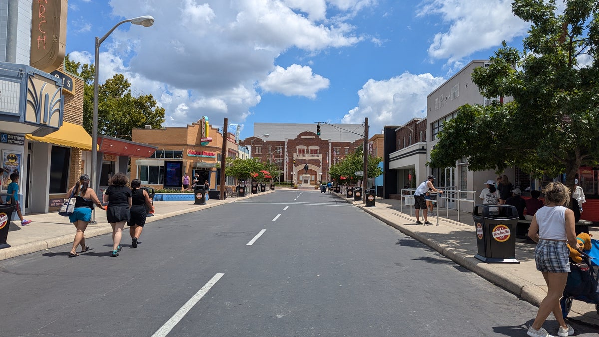 Empty park in the heat at Six Flags Fiesta Texas