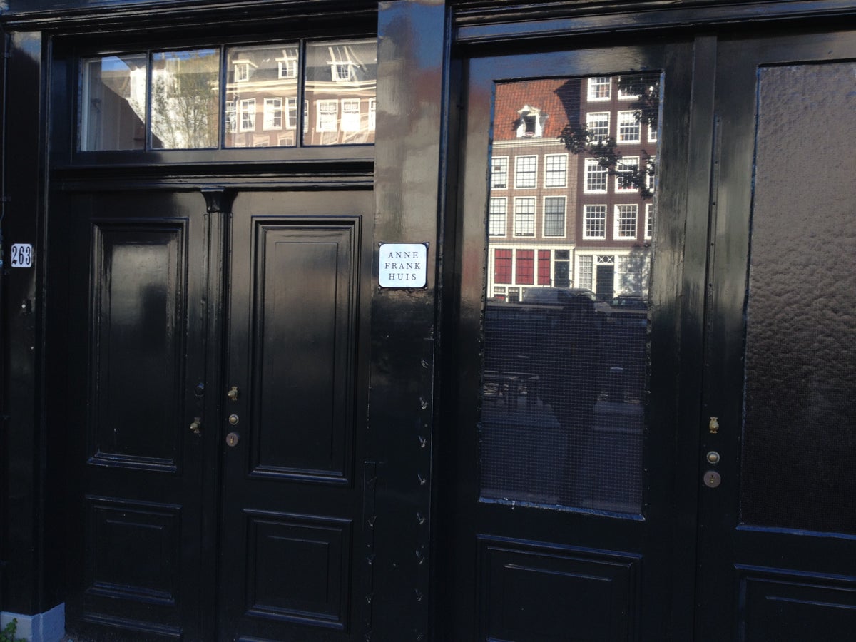 Entrance to Anne Frank house in Amsterdam