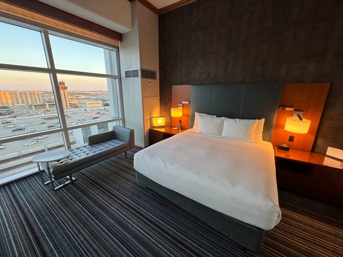 Grand Hyatt DFW Corner Room Grand Hyatt DFW Corner Room