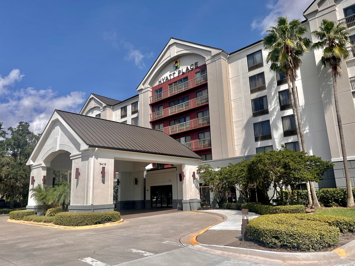 Discover the Pros and Cons of Staying at Hyatt Place Orlando Airport