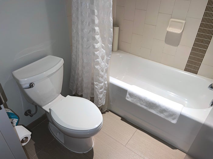 Hyatt Place Orlando Airport room bathroom Hyatt Place Orlando Airport room bathroom