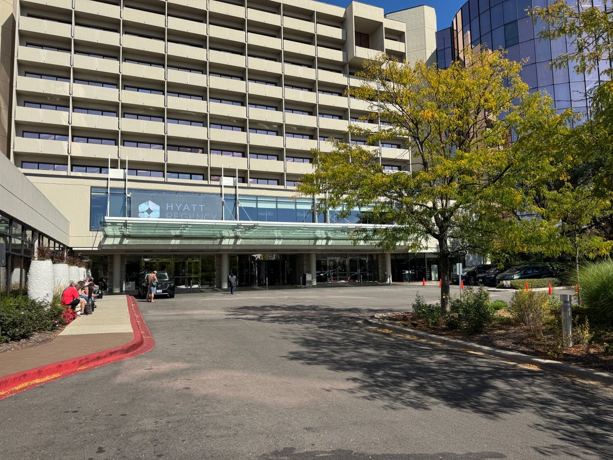 Hyatt Regency OHare Entrance