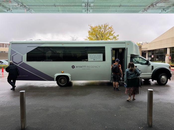 Hyatt Regency OHare Shuttle Hyatt Regency OHare Shuttle