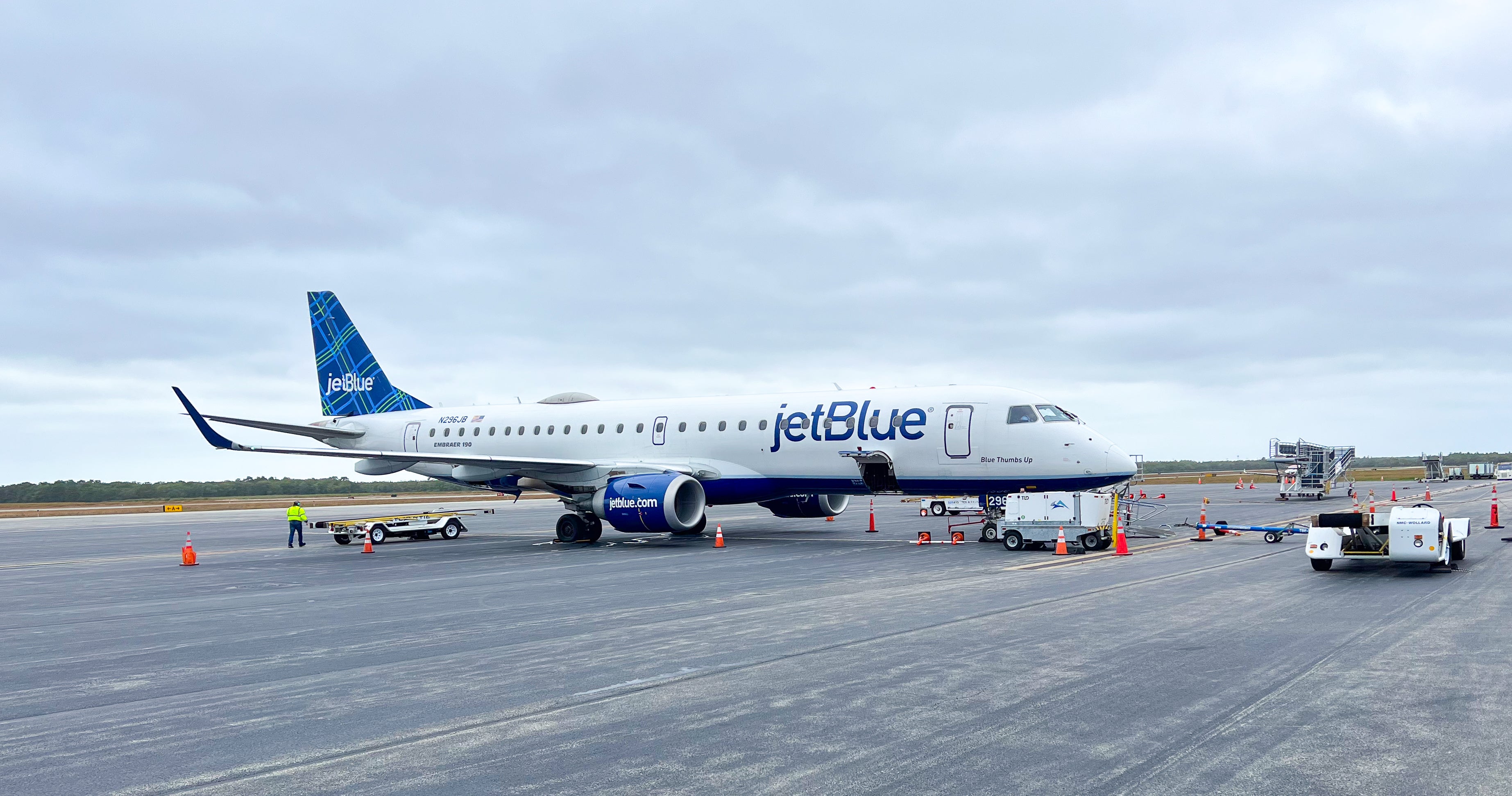 Score Cheap Flights With JetBlue Squares4Fares Super Bowl Sale