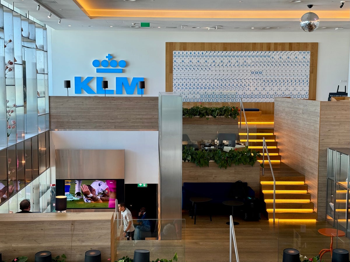 KLM Crown Lounge