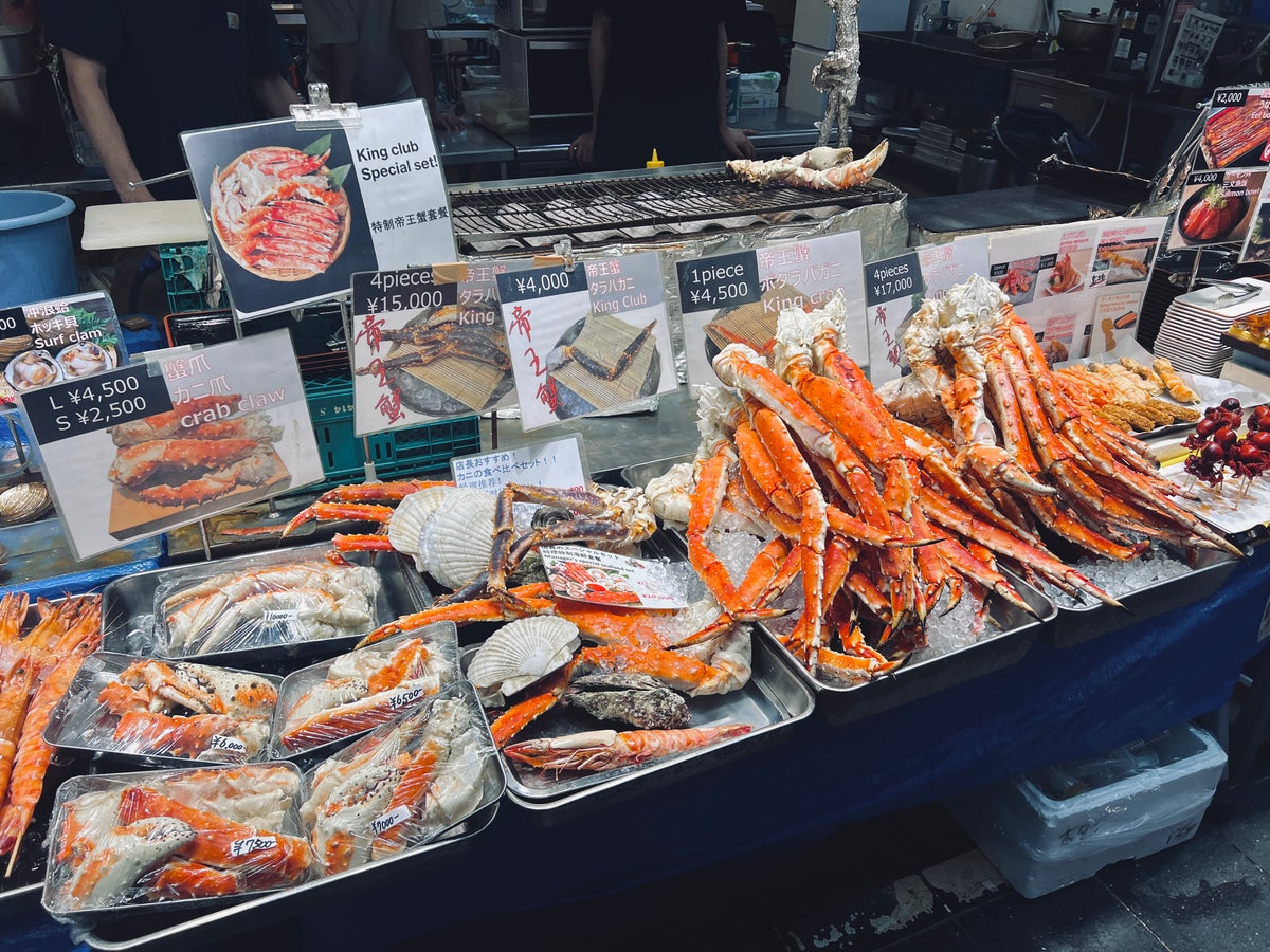 Kuromon Market crab