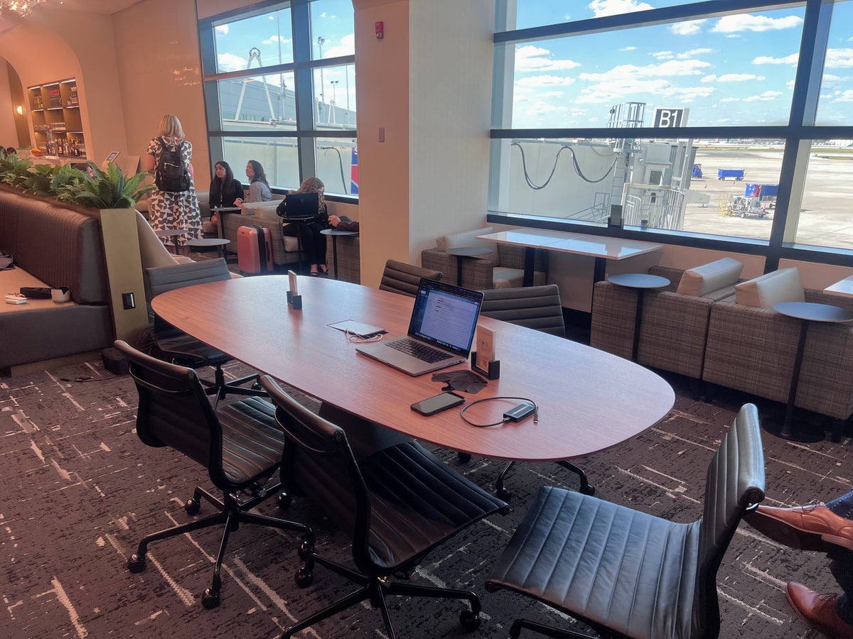 Midway Airport lounge seating