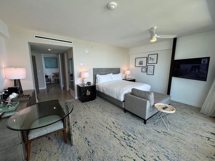 [Expired] Get 25% Off Hotels From Expedia and Hotels.com [Book by October 13]