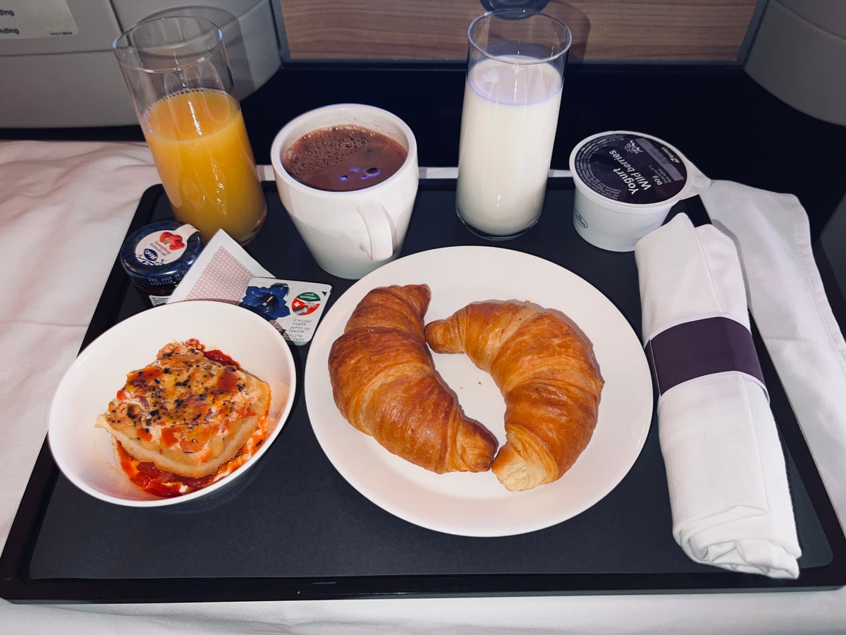 Swiss 777 business class breakfast