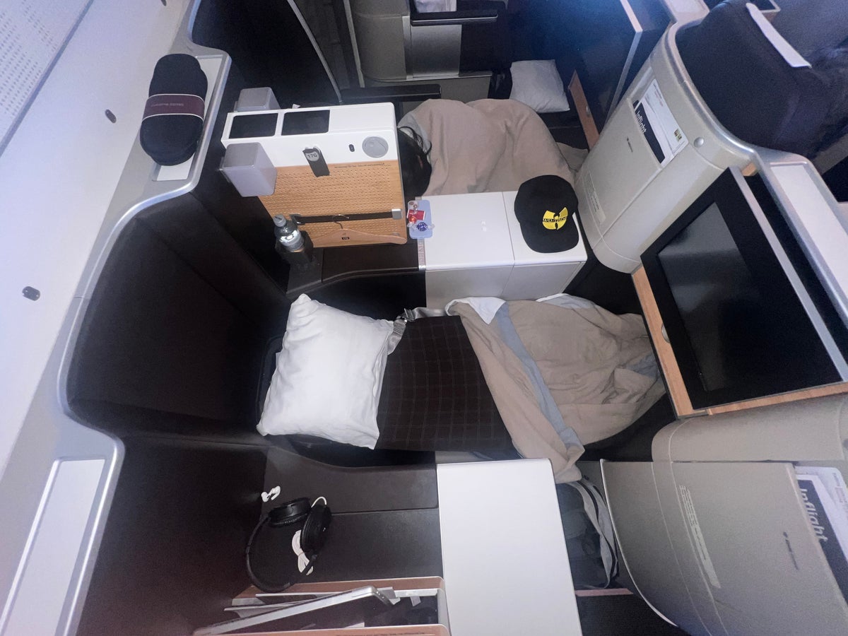 Swiss 777 business class lie flat bed