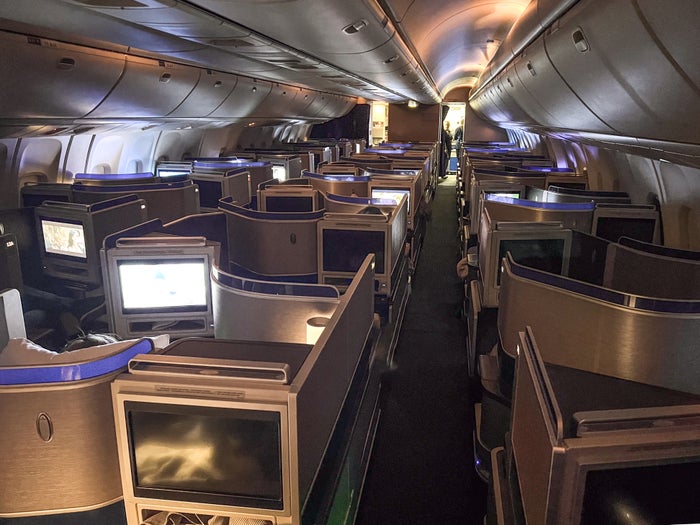 Delights and Downsides of United Polaris Business Class – My Personal Experience Unfolded