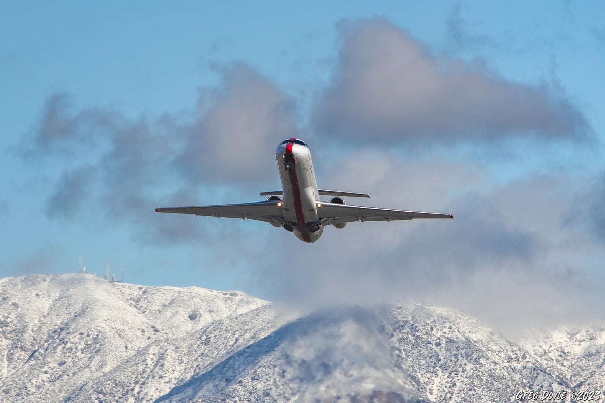 JSX Is Restarting Some Seasonal Flights to Taos, New Mexico