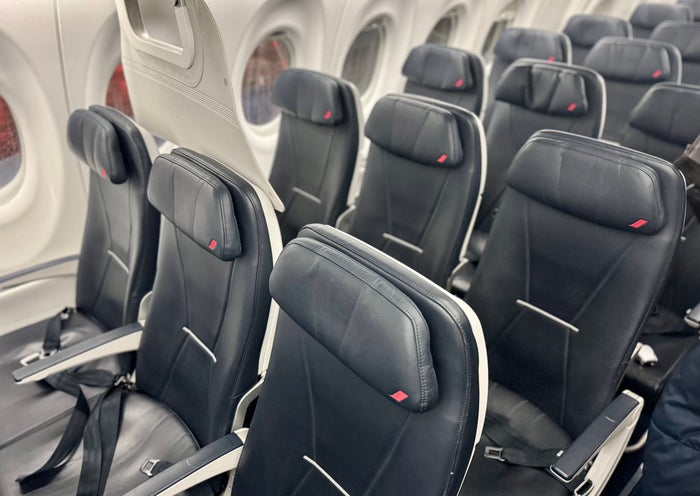 Air France Airbus A220 cabin divider