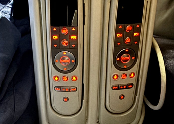 Air France Boeing 789 premium economy IFE controls 