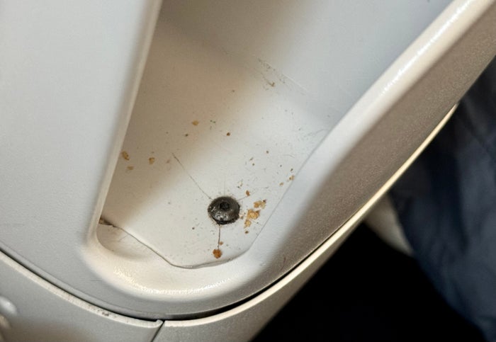 Air France Boeing 789 premium economy seat dirt