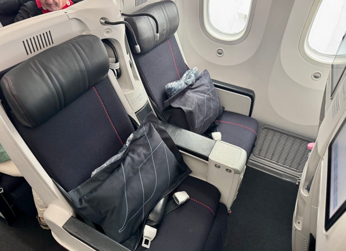 Air France Boeing 789 premium economy seats