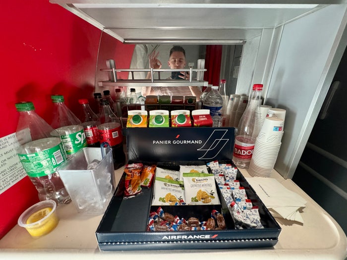 Air France Boeing 789 premium economy snack bar