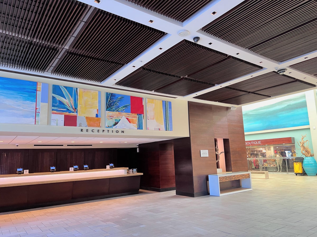 Aruba Marriott Resort reception desk