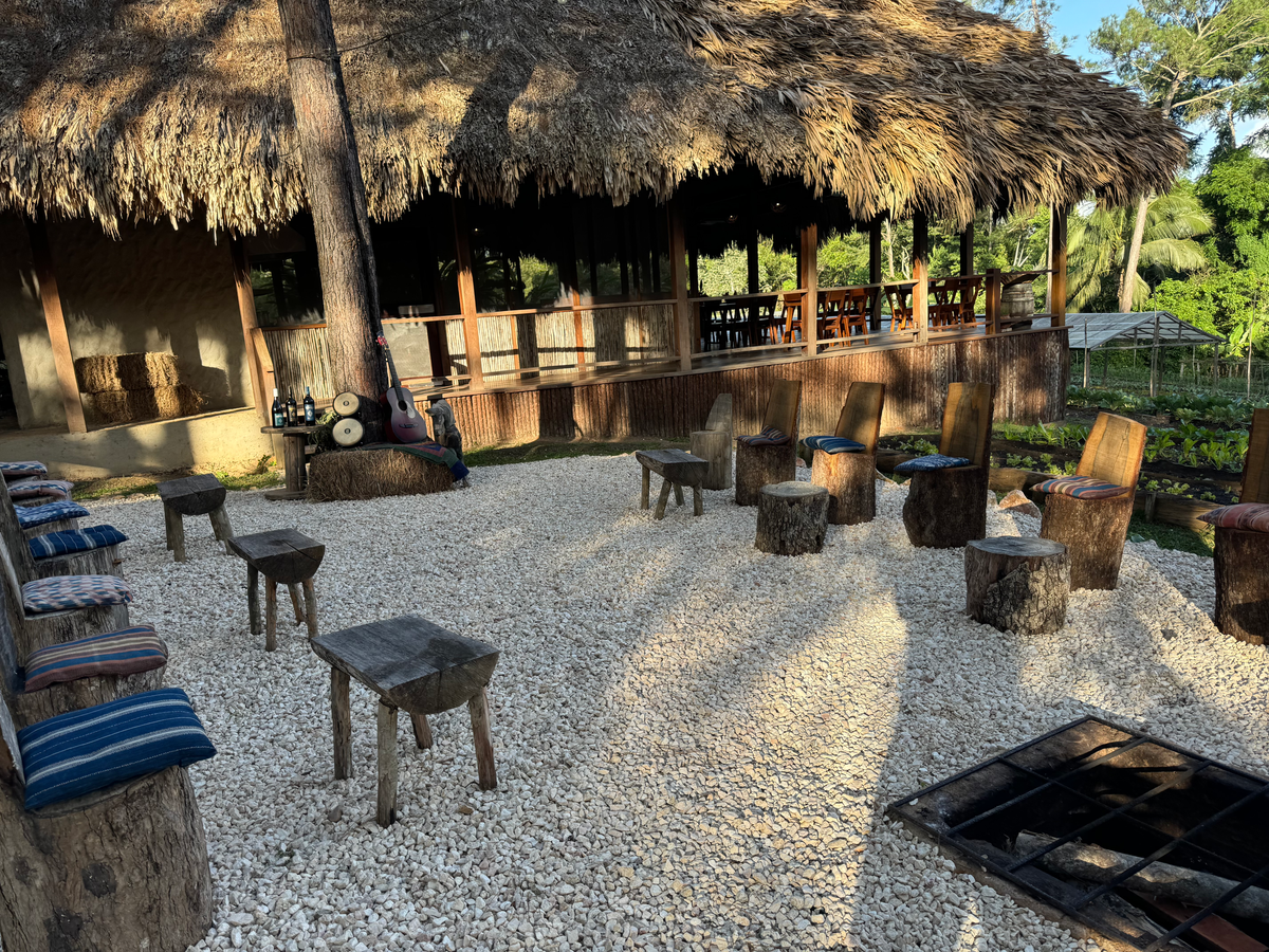 Blancaneaux Lodge Belize Mr Mrs Smith Garden Spot entrance area