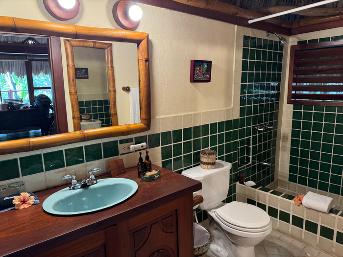 Blancaneaux Lodge Belize Mr Mrs Smith bathroom at an angle Blancaneaux Lodge Belize Mr Mrs Smith bathroom at an angle