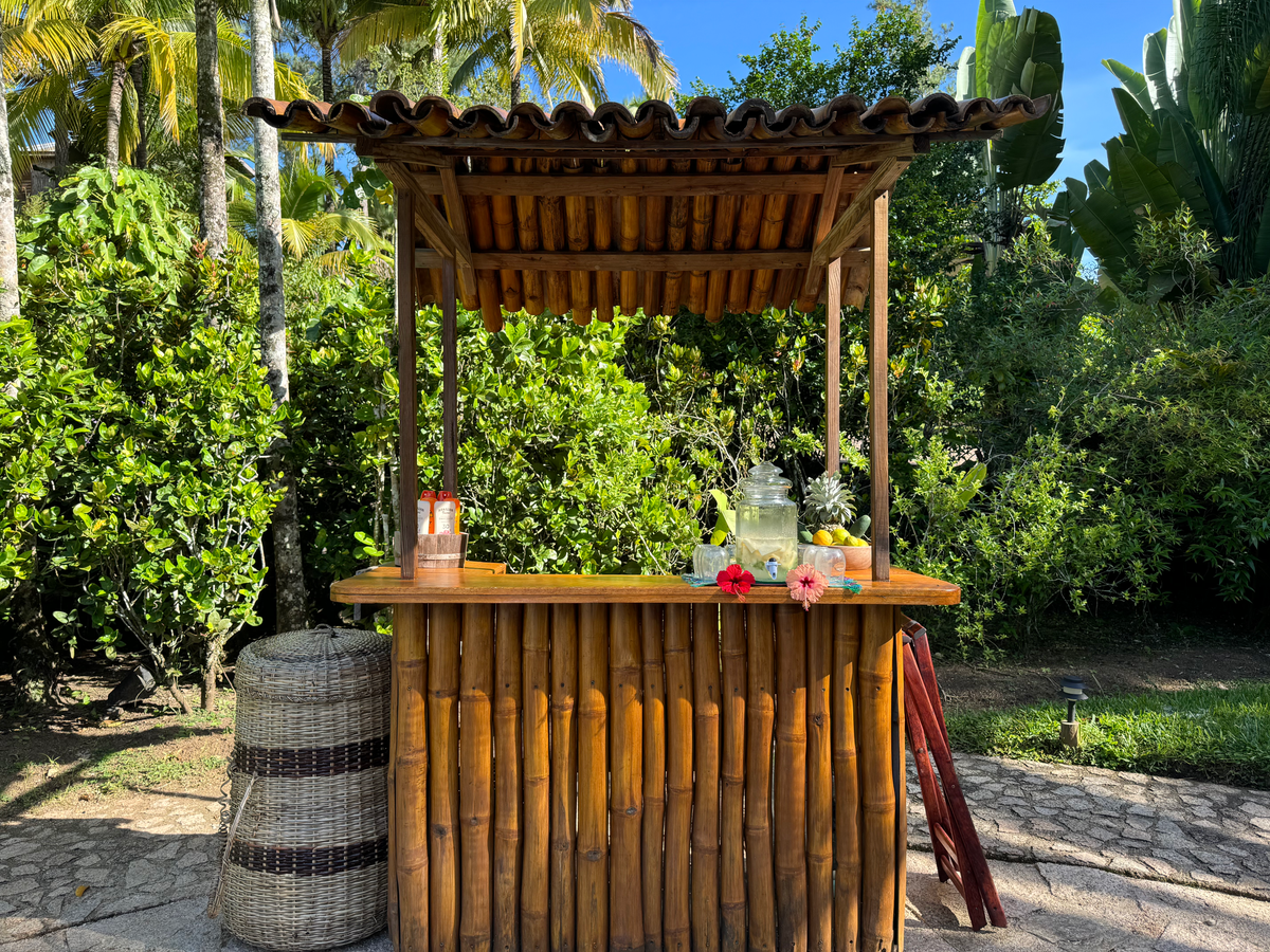 Blancaneaux Lodge Belize Mr Mrs Smith main pool refreshment station