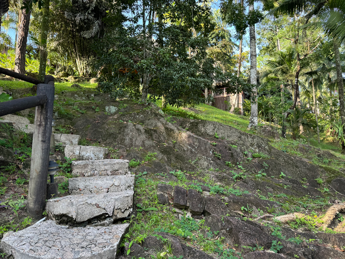 Blancaneaux Lodge Belize Mr Mrs Smith path to river Blancaneaux Lodge Belize Mr Mrs Smith path to river