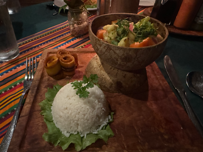 Blancaneaux Lodge Montagna Ristorante vegetable curry Blancaneaux Lodge Montagna Ristorante vegetable curry