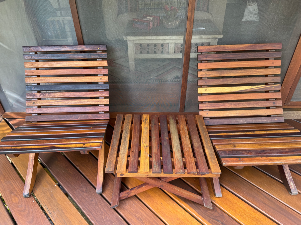 Blancaneaux Lodge balcony furniture