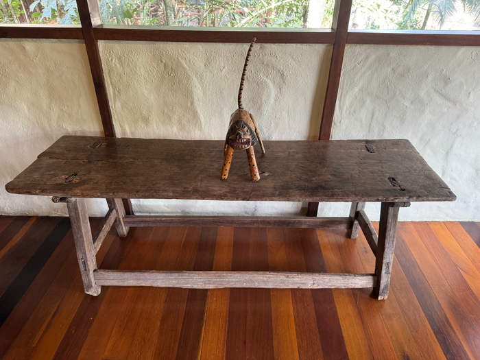 Blancaneaux Lodge bench in cabana Blancaneaux Lodge bench in cabana