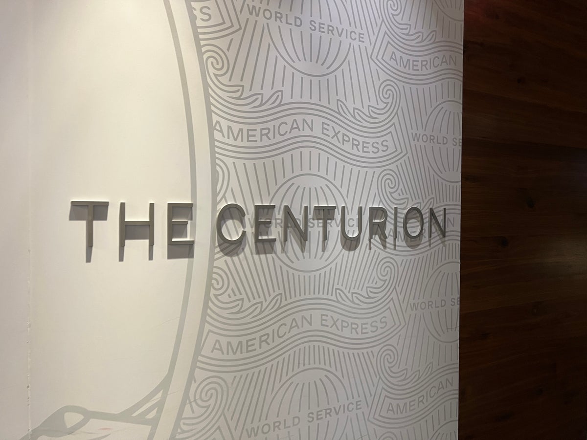 Overcrowding Forces Amex To Close Centurion Lounge Spas