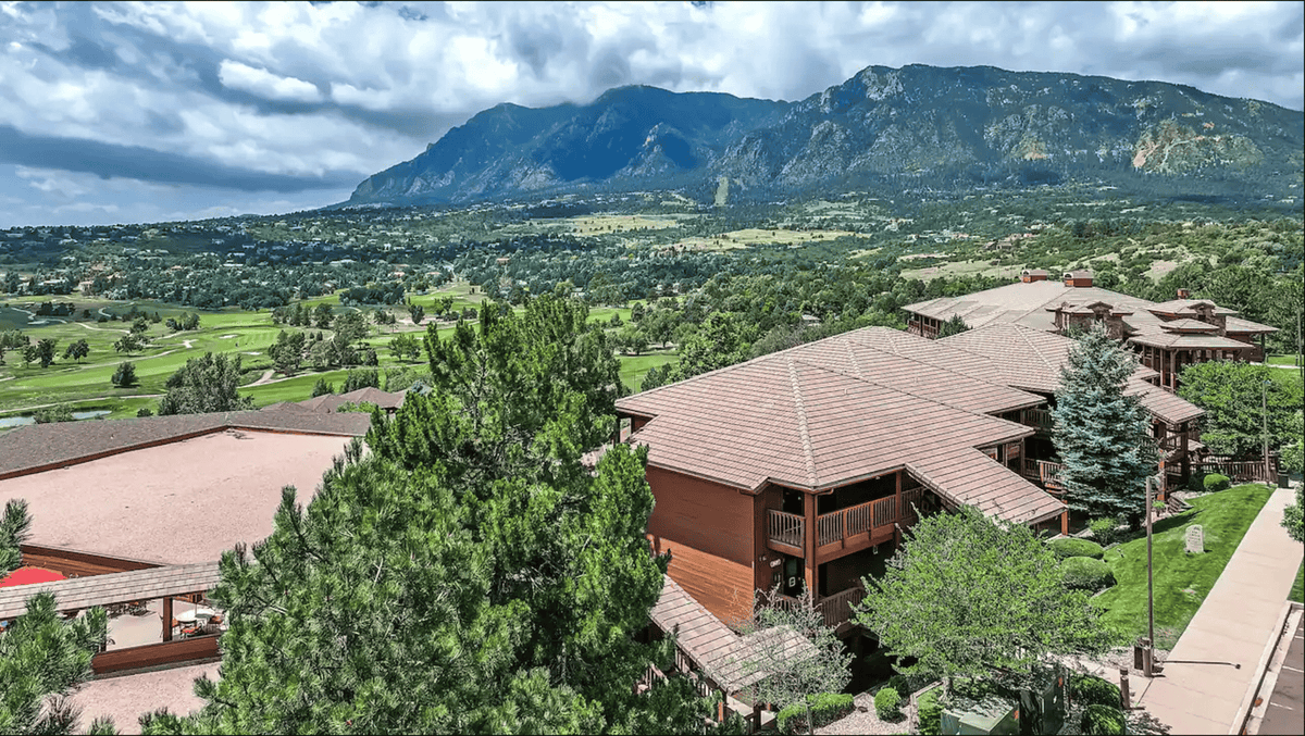 Cheyenne Mountain Resort in Colorado Springs Joins the Destination by Hyatt Brand