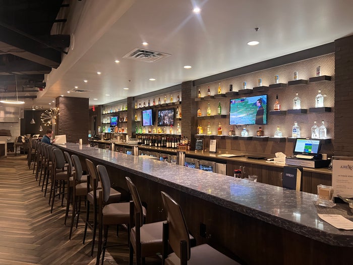 Crowne Plaza Suites MSP Airport Mall of America AiRe bar seating