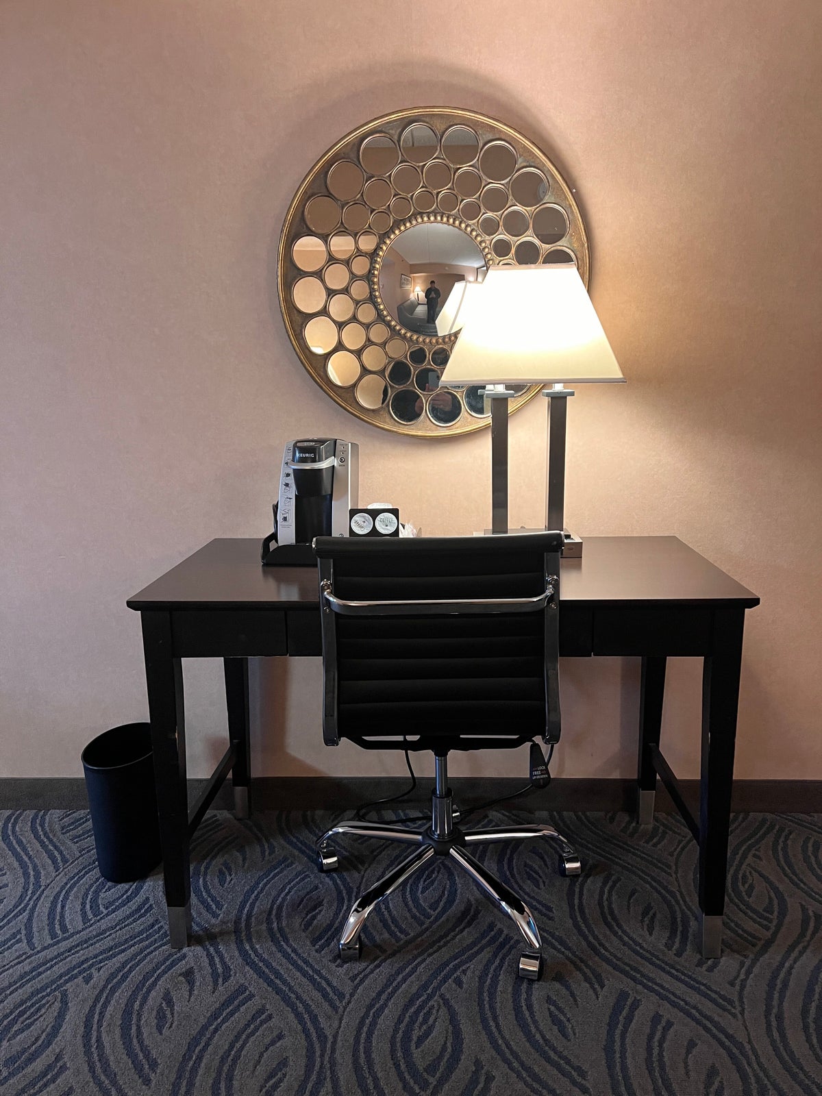 Crowne Plaza Suites MSP Airport Mall of America room workstation