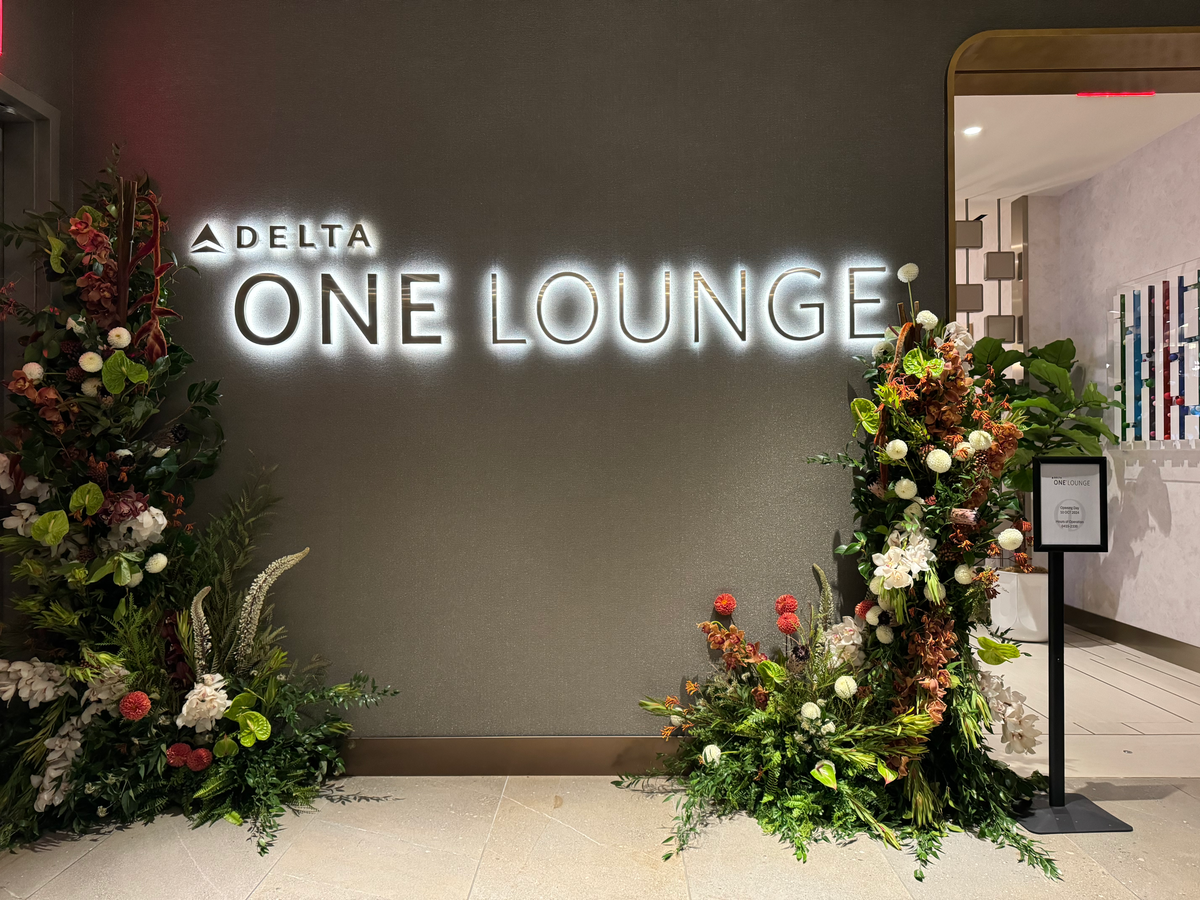 First Look at the New Delta One Lounge at Los Angeles LAX