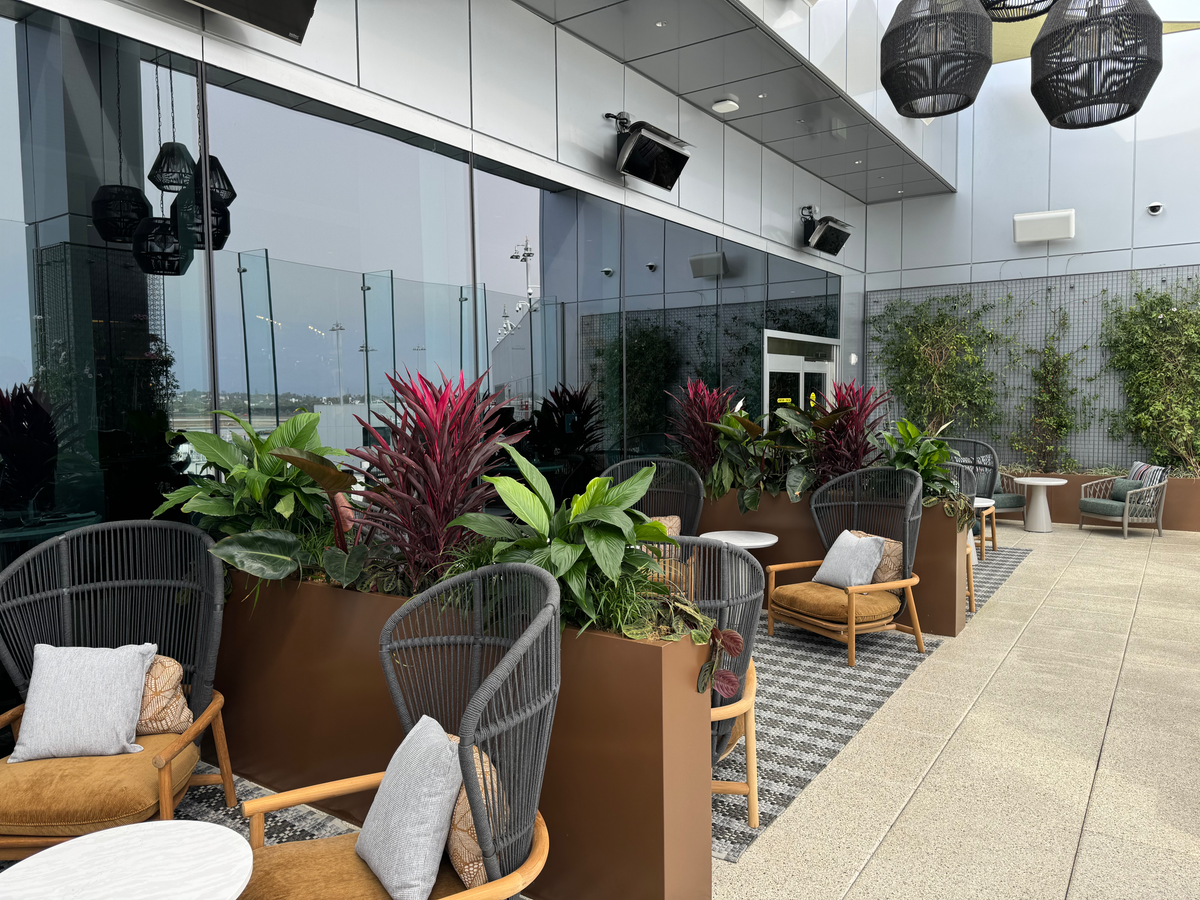 Delta One Lounge LAX terrace group seating