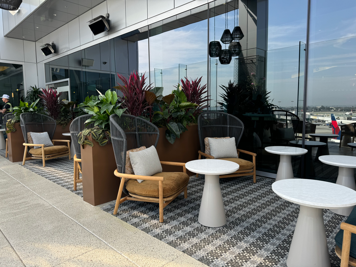 Delta One Lounge LAX terrace