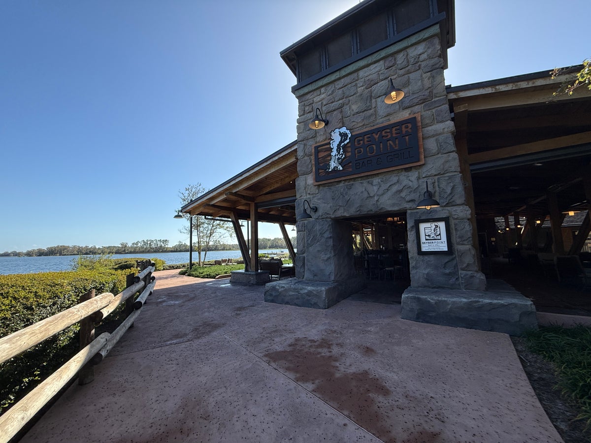 Disney Wilderness Lodge Geyser Restaurant, Image Credit: James Larounis